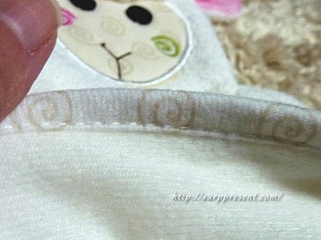 赤ちゃん用バスミトン　裾の縫製画像